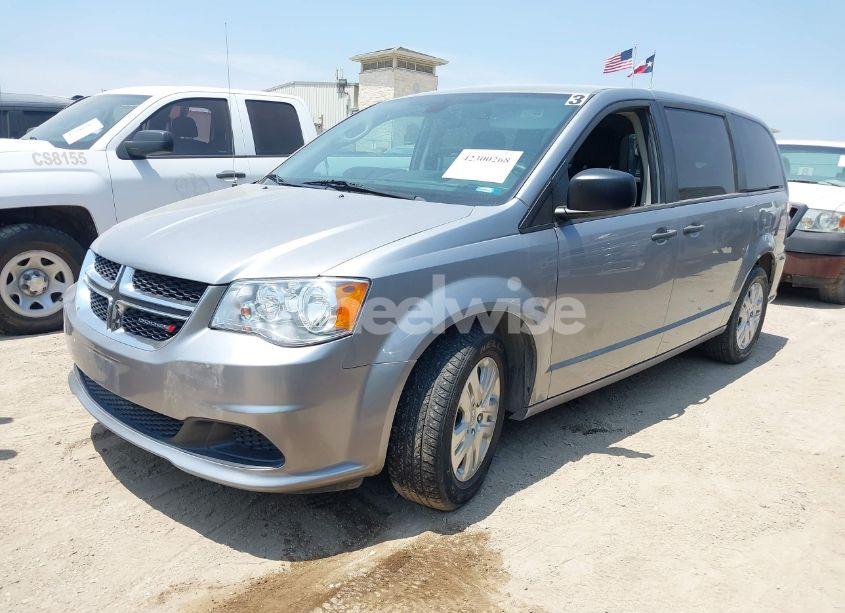 Photo 2 of 2019 Dodge Grand CARAVAN SE (VIN 2C4RDGBG2KR790425)