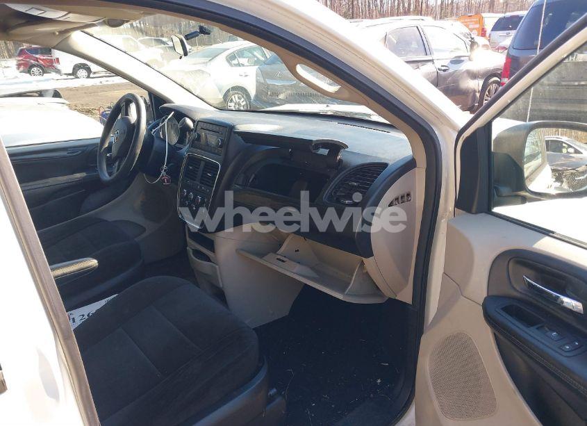 Photo 5 of 2012 Dodge Grand CARAVAN SE/AVP (VIN 2C4RDGBG3CR402975)