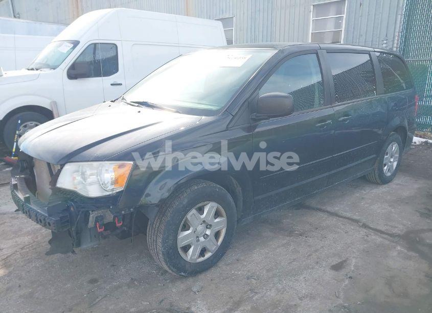 Photo 2 of 2013 Dodge Grand CARAVAN SE (VIN 2C4RDGBG3DR505976)