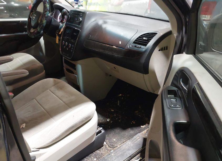 Photo 5 of 2013 Dodge Grand CARAVAN SE (VIN 2C4RDGBG3DR601171)