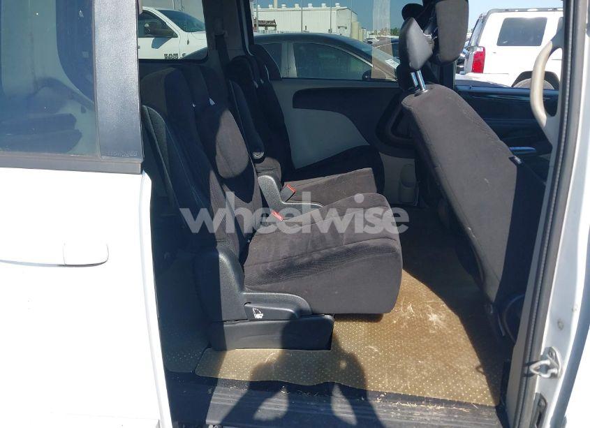 Photo 8 of 2014 Dodge Grand CARAVAN SE (VIN 2C4RDGBG3ER114358)