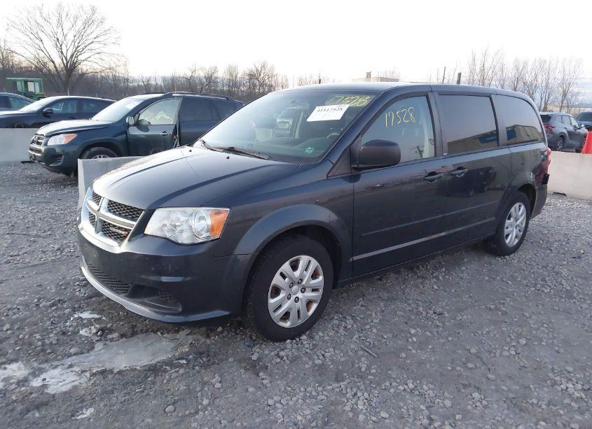 Photo 2 of 2014 Dodge Grand CARAVAN SE (VIN 2C4RDGBG3ER238162)