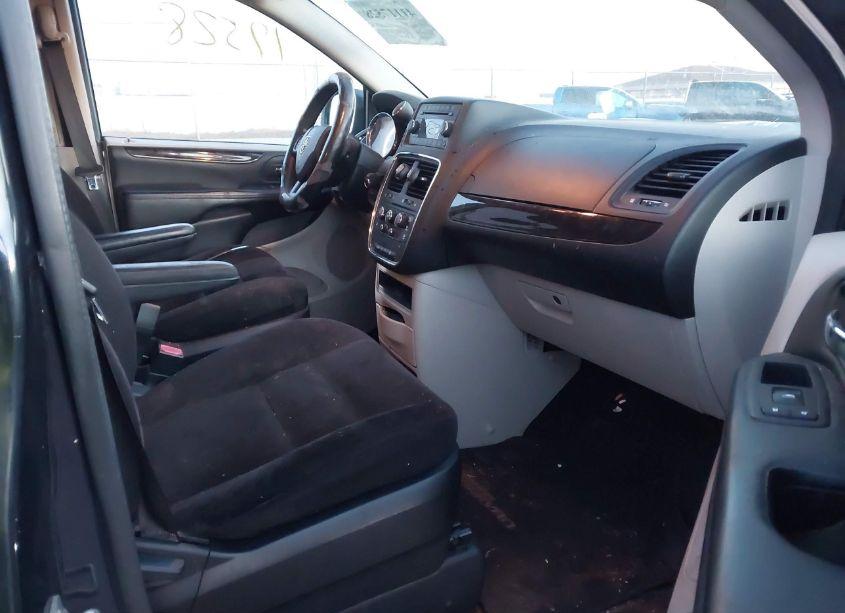 Photo 5 of 2014 Dodge Grand CARAVAN SE (VIN 2C4RDGBG3ER238162)