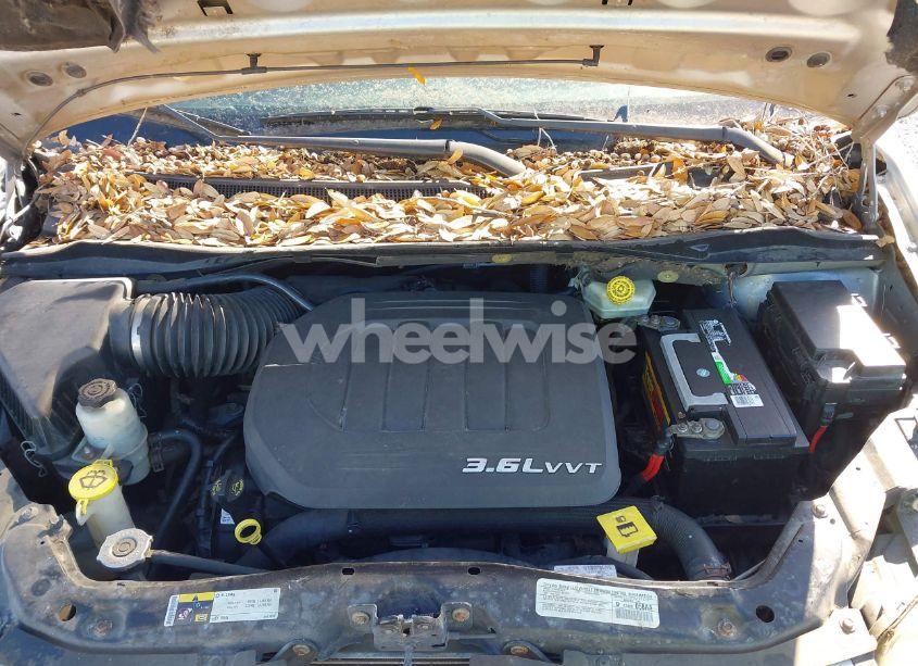 Photo 10 of 2014 Dodge Grand CARAVAN SE (VIN 2C4RDGBG3ER279469)