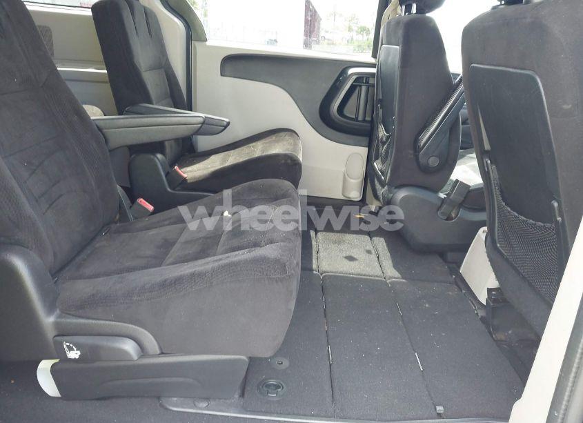 Photo 8 of 2014 Dodge Grand CARAVAN SE (VIN 2C4RDGBG3ER303222)