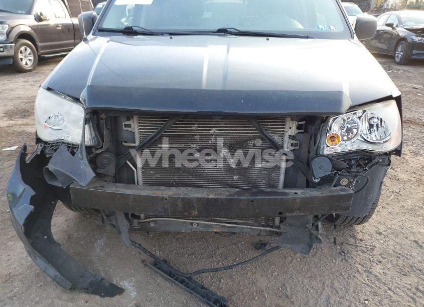 Photo 6 of 2014 Dodge Grand CARAVAN SE (VIN 2C4RDGBG3ER335670)