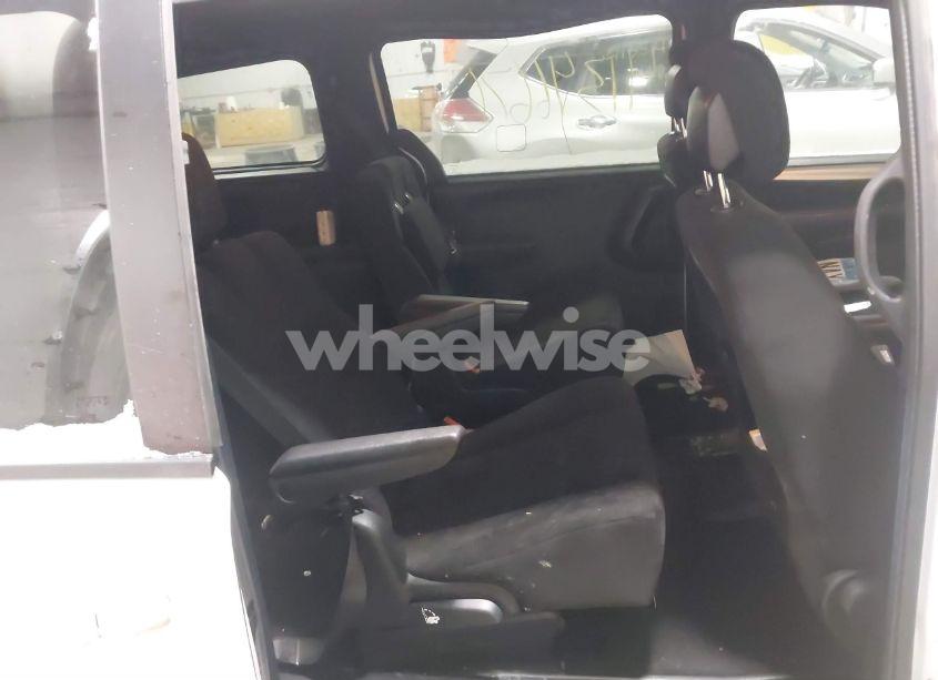 Photo 8 of 2015 Dodge Grand CARAVAN SE (VIN 2C4RDGBG3FR509156)