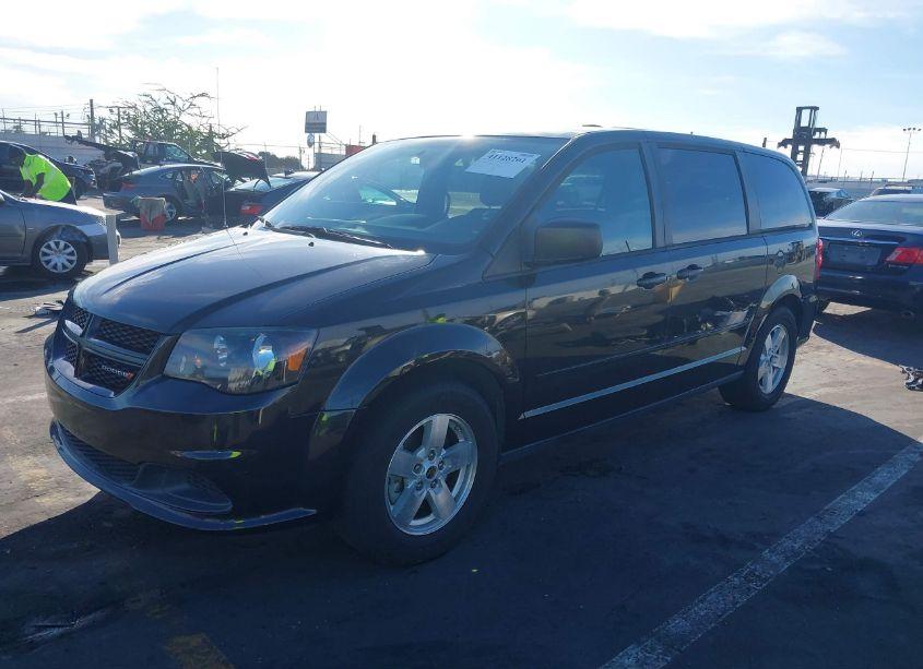 Photo 2 of 2015 Dodge Grand CARAVAN SE (VIN 2C4RDGBG3FR569065)