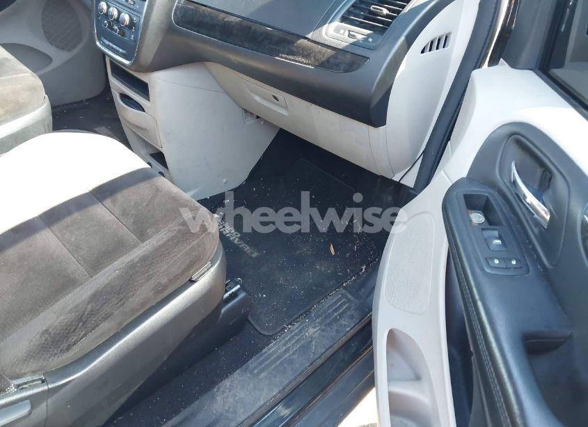 Photo 5 of 2015 Dodge Grand CARAVAN SE (VIN 2C4RDGBG3FR606860)