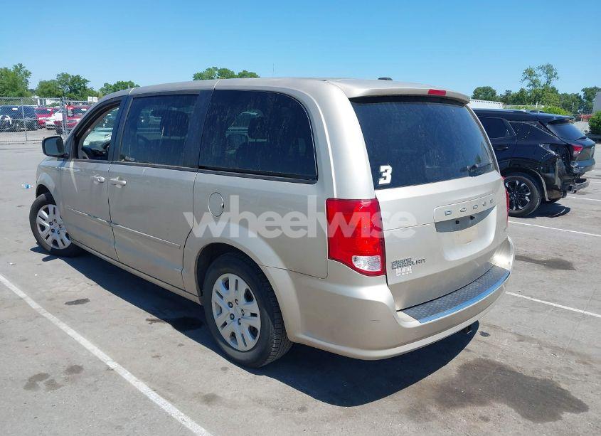 Photo 3 of 2015 Dodge Grand CARAVAN SE (VIN 2C4RDGBG3FR647957)
