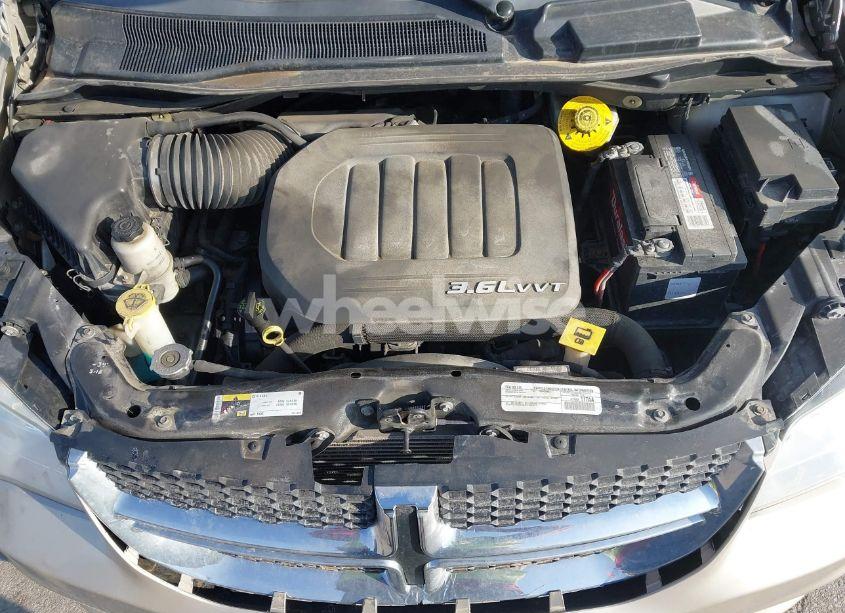 Photo 10 of 2015 Dodge Grand CARAVAN SE (VIN 2C4RDGBG3FR658800)