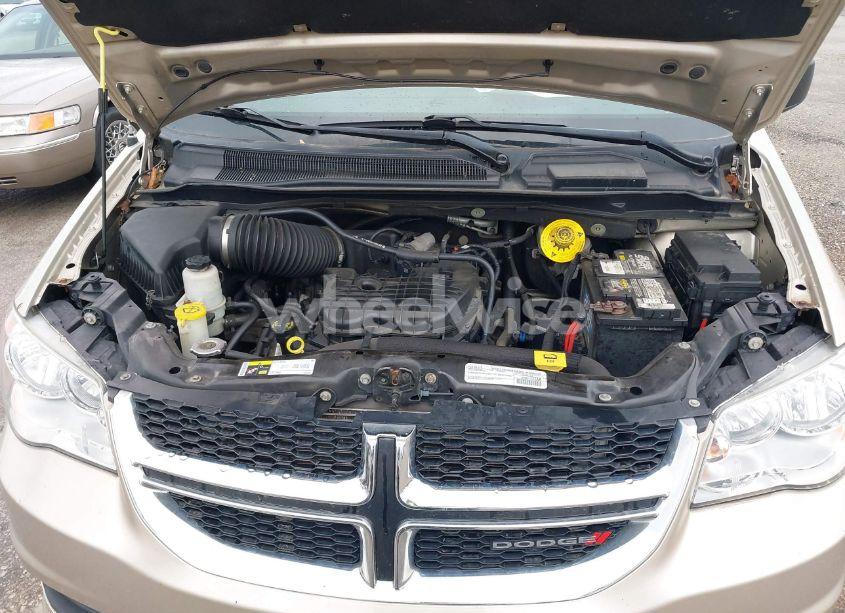 Photo 10 of 2015 Dodge Grand CARAVAN AMERICAN VALUE PKG (VIN 2C4RDGBG3FR670347)