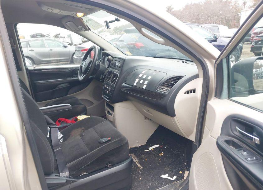 Photo 5 of 2015 Dodge Grand CARAVAN SE (VIN 2C4RDGBG3FR704061)