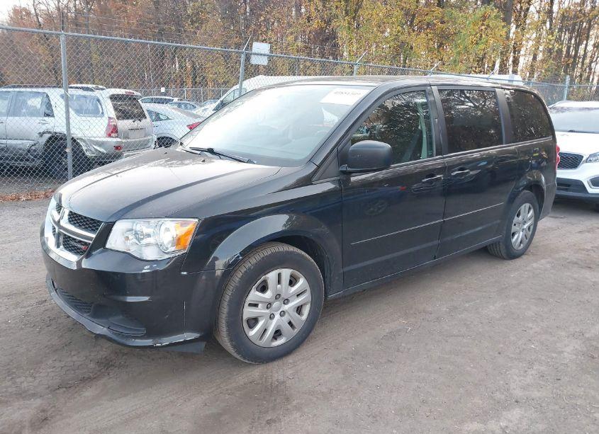 Photo 2 of 2016 Dodge Grand CARAVAN SE (VIN 2C4RDGBG3GR139313)