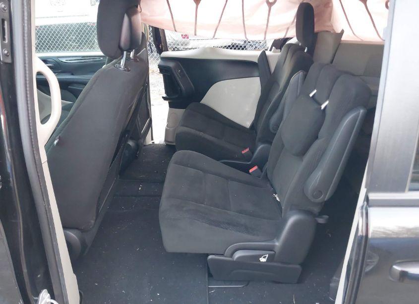 Photo 8 of 2016 Dodge Grand CARAVAN SE (VIN 2C4RDGBG3GR139313)