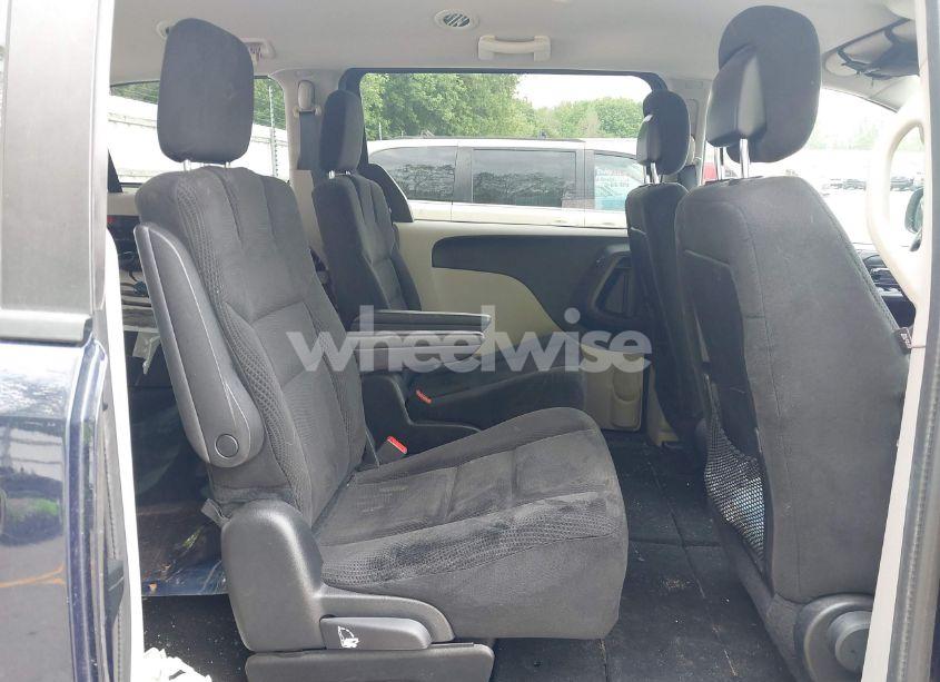 Photo 8 of 2016 Dodge Grand CARAVAN SE (VIN 2C4RDGBG3GR168391)