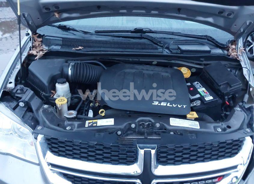 Photo 10 of 2016 Dodge Grand CARAVAN AMERICAN VALUE PKG (VIN 2C4RDGBG3GR169542)