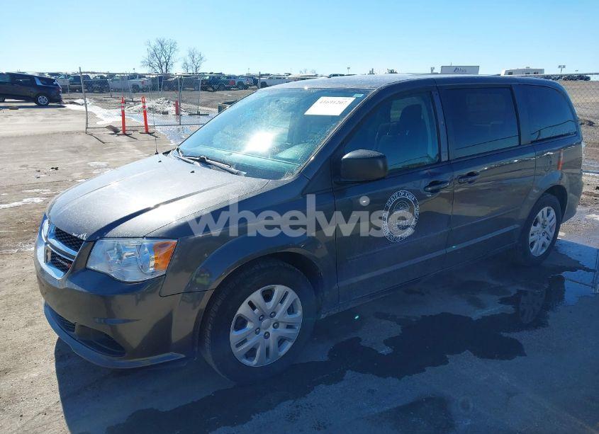 Photo 2 of 2016 Dodge Grand CARAVAN SE (VIN 2C4RDGBG3GR183327)