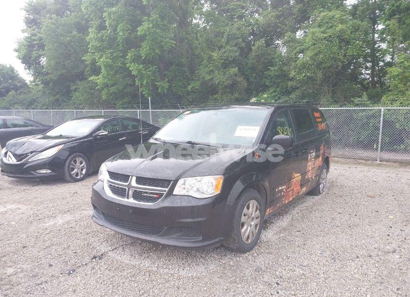 Photo 2 of 2016 Dodge Grand CARAVAN SE (VIN 2C4RDGBG3GR374696)