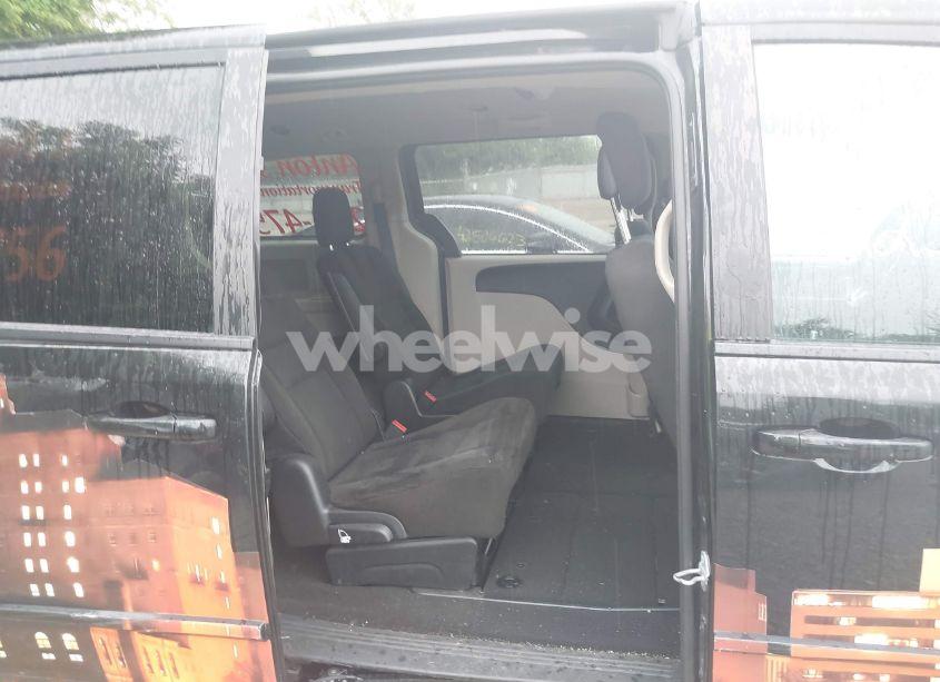 Photo 8 of 2016 Dodge Grand CARAVAN SE (VIN 2C4RDGBG3GR374696)