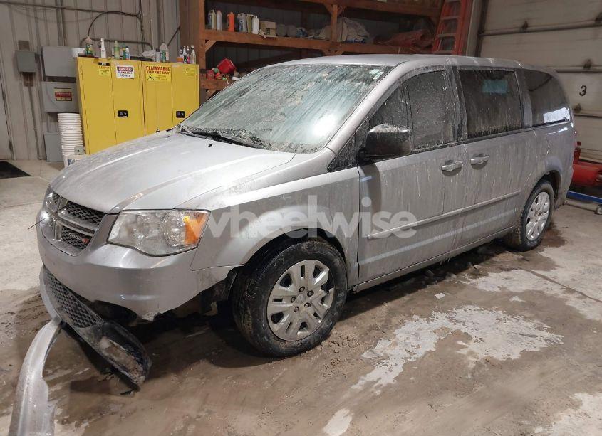 Photo 2 of 2016 Dodge Grand CARAVAN SE (VIN 2C4RDGBG3GR398626)
