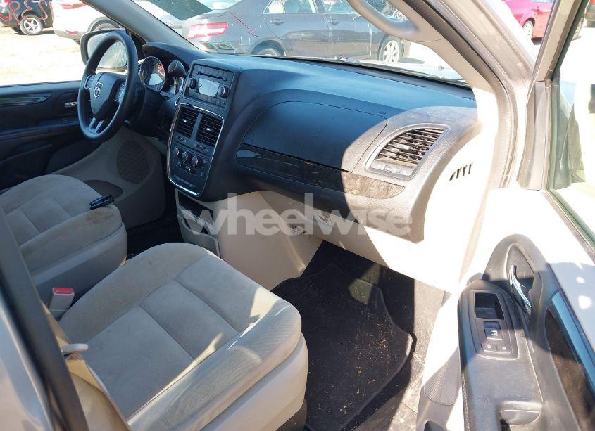 Photo 5 of 2017 Dodge Grand CARAVAN SE (VIN 2C4RDGBG3HR549319)