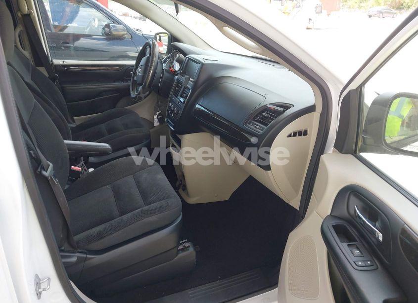 Photo 5 of 2017 Dodge Grand CARAVAN SE (VIN 2C4RDGBG3HR806043)