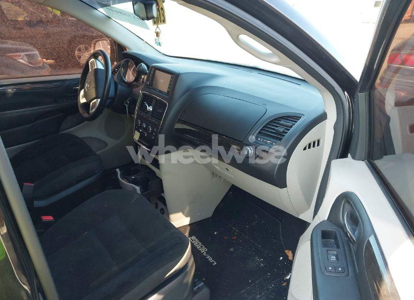 Photo 5 of 2017 Dodge Grand CARAVAN SE (VIN 2C4RDGBG3HR860300)