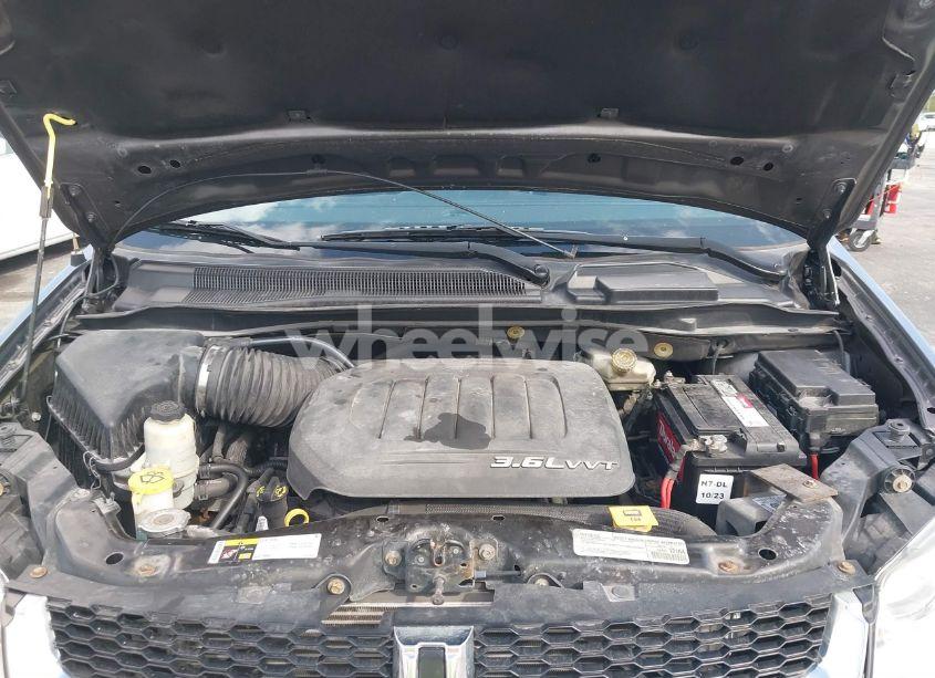 Photo 10 of 2018 Dodge Grand CARAVAN SE (VIN 2C4RDGBG3JR340300)