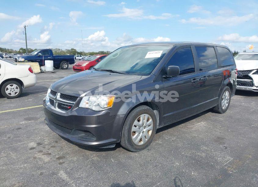 Photo 2 of 2018 Dodge Grand CARAVAN SE (VIN 2C4RDGBG3JR340300)