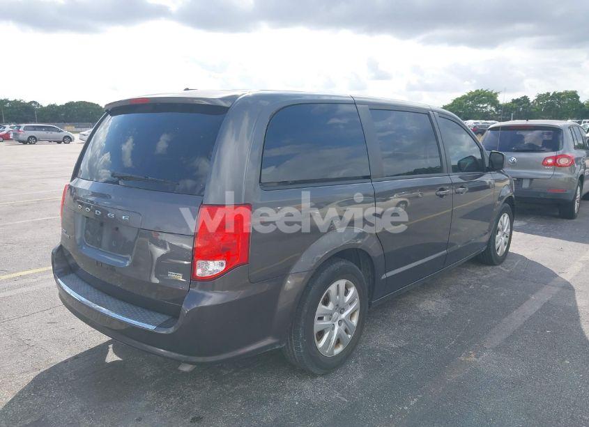 Photo 4 of 2018 Dodge Grand CARAVAN SE (VIN 2C4RDGBG3JR340300)