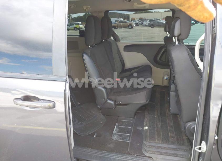 Photo 8 of 2018 Dodge Grand CARAVAN SE (VIN 2C4RDGBG3JR340300)