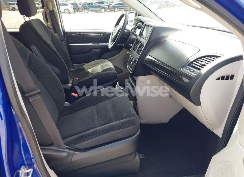 Photo 5 of 2019 Dodge Grand CARAVAN SE (VIN 2C4RDGBG3KR553507)