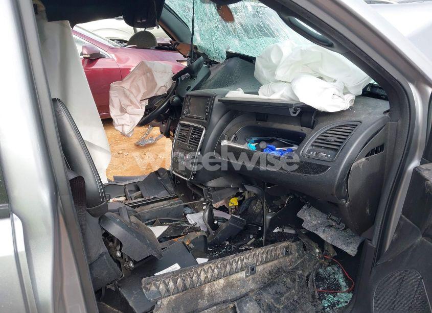 Photo 5 of 2019 Dodge Grand CARAVAN SE PLUS (VIN 2C4RDGBG3KR639447)