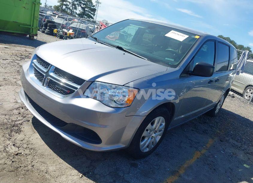 Photo 2 of 2019 Dodge Grand CARAVAN SE (VIN 2C4RDGBG3KR700182)