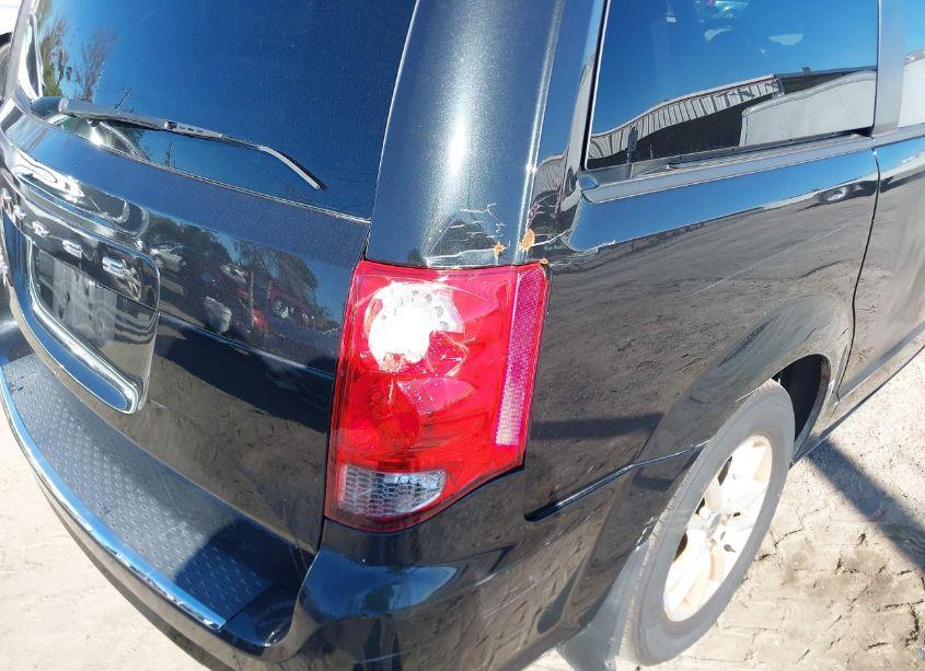 Photo 19 of 2019 Dodge Grand CARAVAN SE 35TH ANNIVERSARY EDITION (VIN 2C4RDGBG3KR762360)