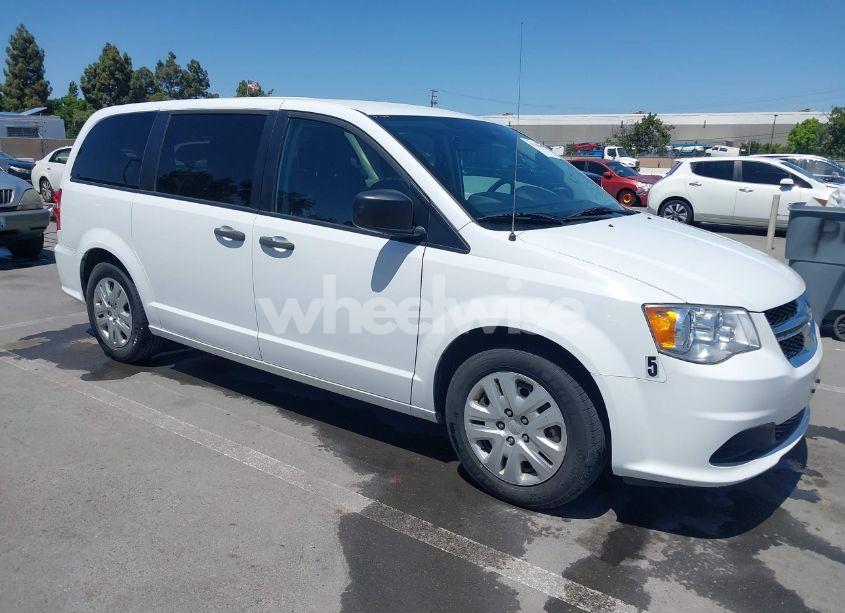 2019 Dodge Grand CARAVAN SE (VIN 2C4RDGBG3KR787940) main photo