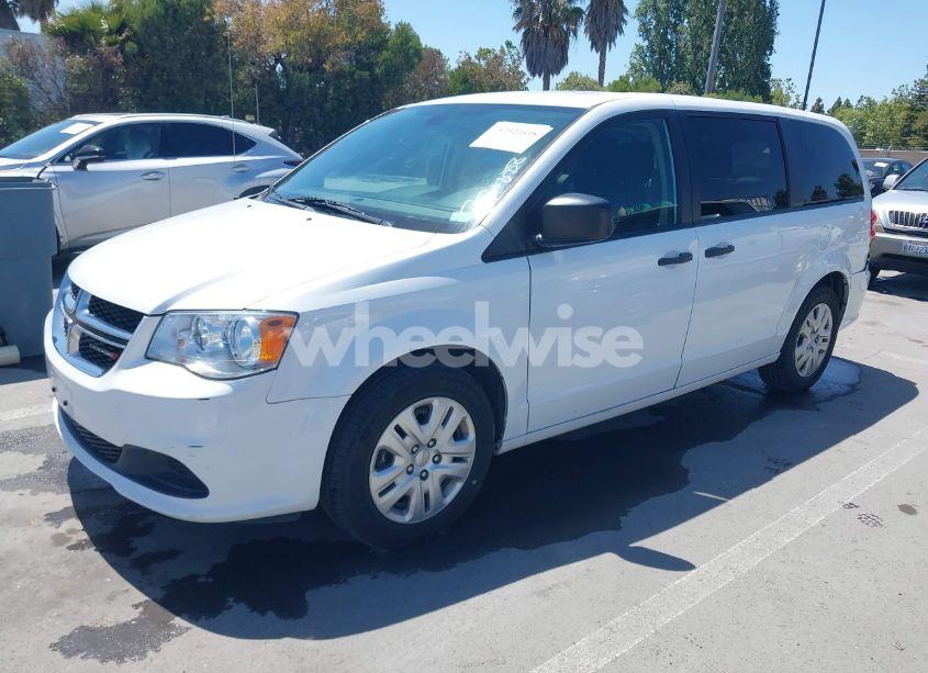 Photo 2 of 2019 Dodge Grand CARAVAN SE (VIN 2C4RDGBG3KR787940)