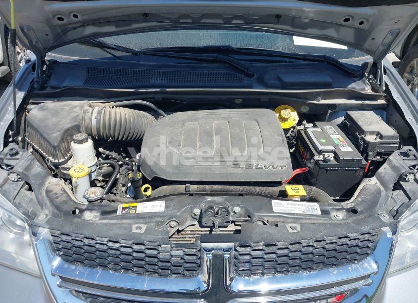 Photo 10 of 2019 Dodge Grand CARAVAN SE (VIN 2C4RDGBG3KR790398)