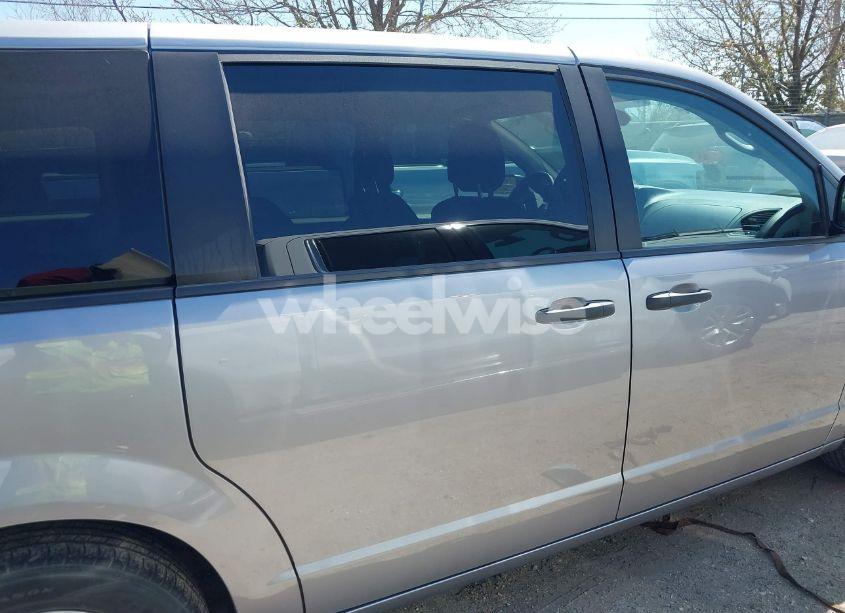 Photo 13 of 2019 Dodge Grand CARAVAN SE (VIN 2C4RDGBG3KR790398)