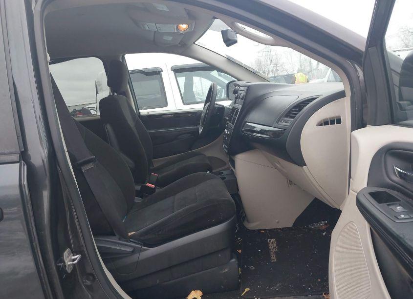 Photo 5 of 2012 Dodge Grand CARAVAN SE/AVP (VIN 2C4RDGBG4CR165977)