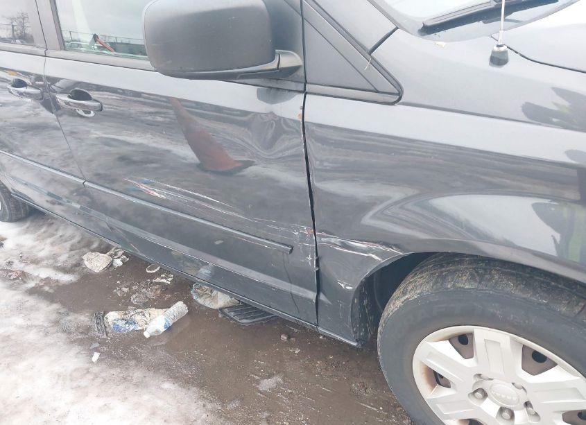 Photo 6 of 2012 Dodge Grand CARAVAN SE/AVP (VIN 2C4RDGBG4CR165977)