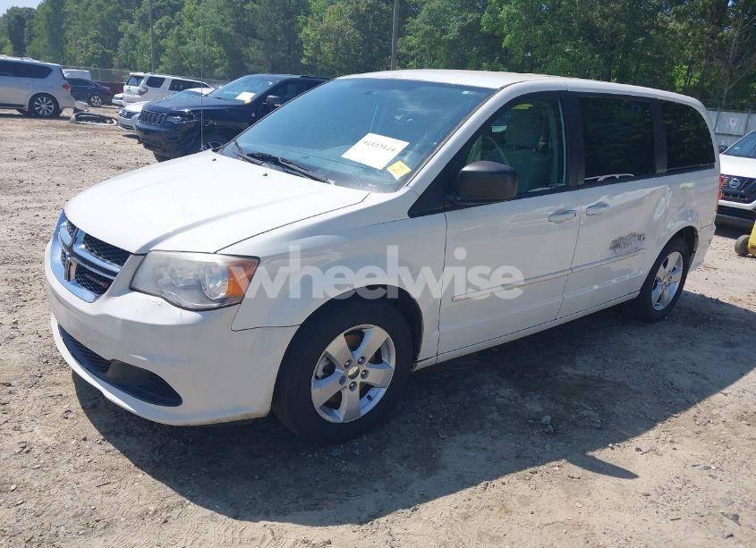 Photo 2 of 2013 Dodge Grand CARAVAN SE (VIN 2C4RDGBG4DR562865)