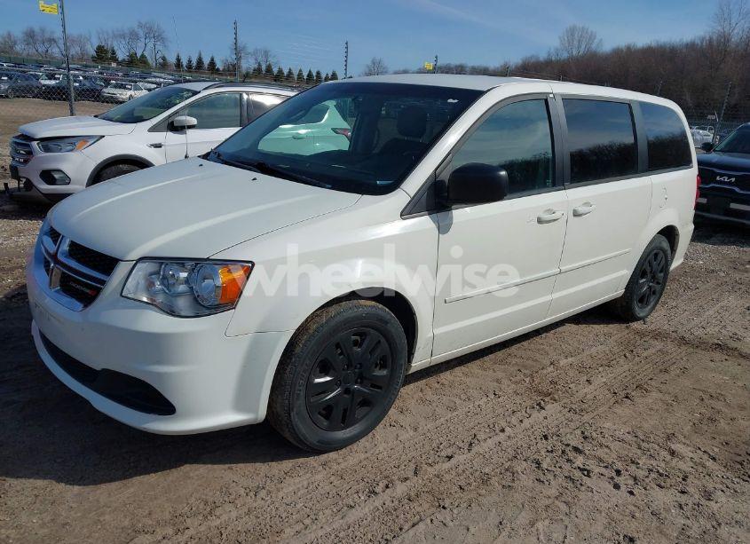 Photo 2 of 2013 Dodge Grand CARAVAN SE (VIN 2C4RDGBG4DR741617)