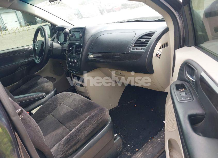 Photo 5 of 2013 Dodge Grand CARAVAN SE (VIN 2C4RDGBG4DR782491)