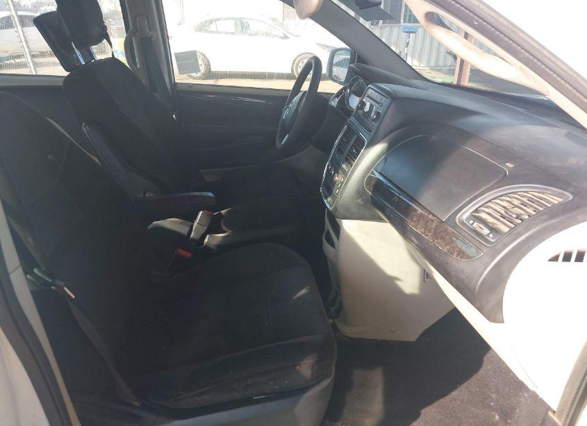 Photo 5 of 2014 Dodge Grand CARAVAN AMERICAN VALUE PKG (VIN 2C4RDGBG4ER197184)