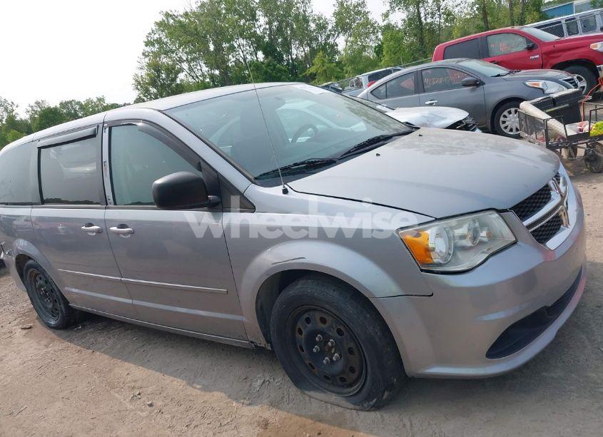 Photo 13 of 2014 Dodge Grand CARAVAN SE (VIN 2C4RDGBG4ER236131)