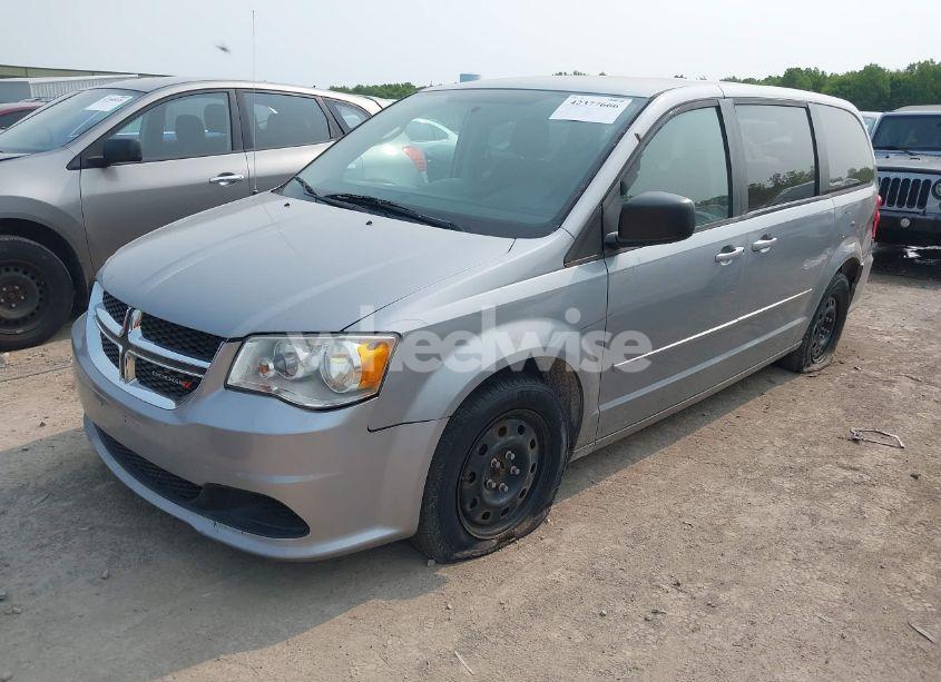 Photo 2 of 2014 Dodge Grand CARAVAN SE (VIN 2C4RDGBG4ER236131)