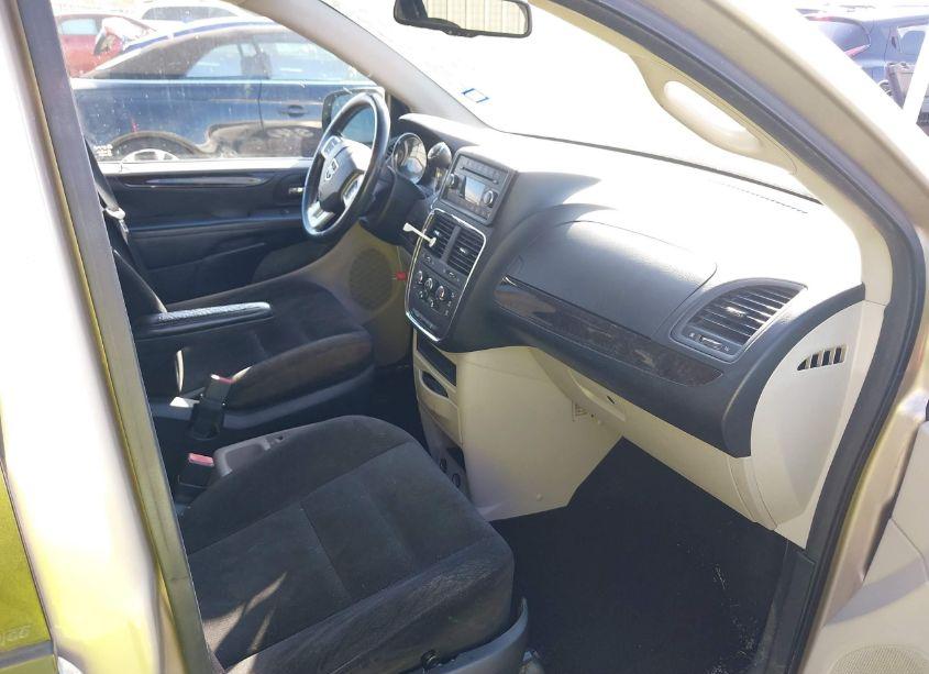 Photo 5 of 2014 Dodge Grand CARAVAN SE (VIN 2C4RDGBG4ER278833)