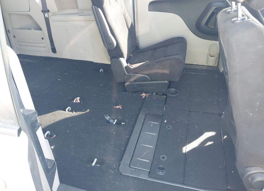 Photo 8 of 2014 Dodge Grand CARAVAN SE (VIN 2C4RDGBG4ER278833)